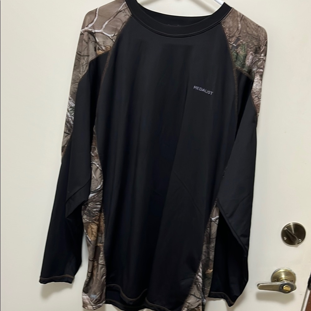 Medalist Men's Black and Brown Camouflage Shirt XL